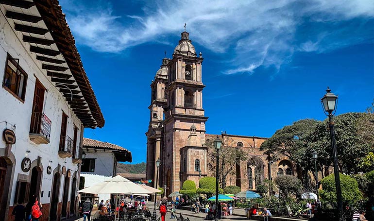 Parapente y Valle de Bravo con Tour Sin Límites