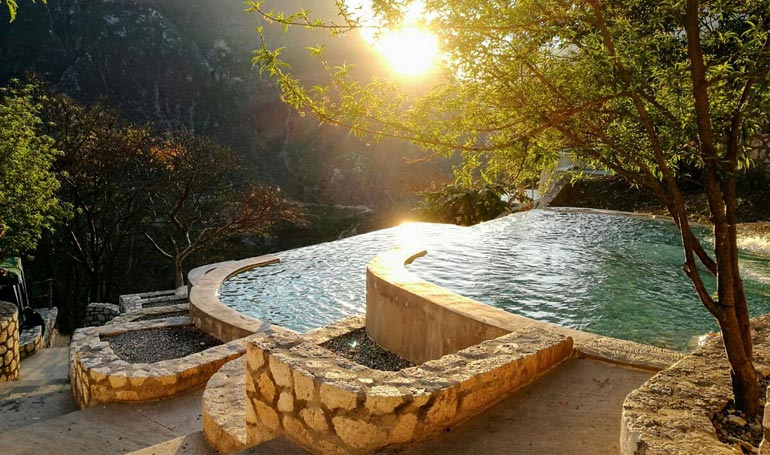 Tour Grutas de Tolantongo con Tour Sin Límites