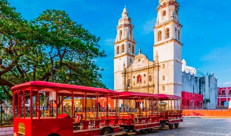 Tour Campeche y Becal con Tour Sin Límites