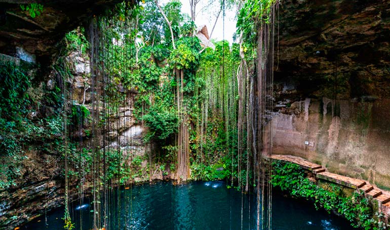 Tour Chichén Itzá, Cenote ik kil e Izamal con Tour Sin Límites